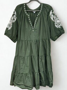 Women's Crown and Ivy Dress Green with Floral Detail on Sleeves Size XXL/2X